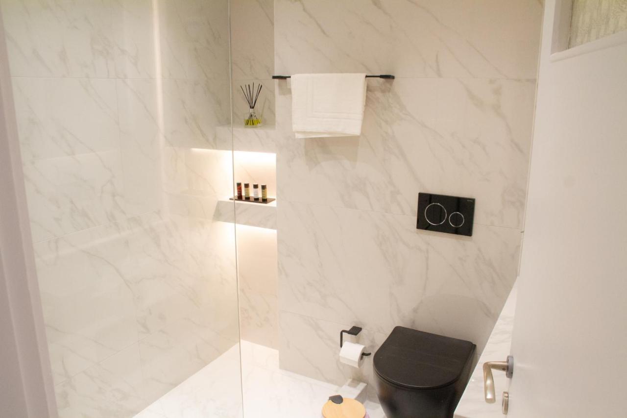 Acropolis Luxurious Legacy Apartment Athens Ngoại thất bức ảnh